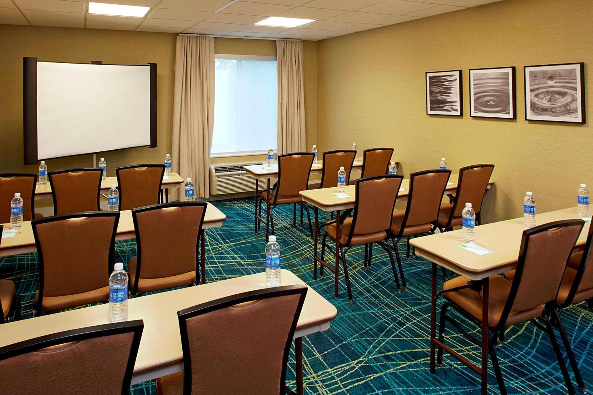 Springhill Suites By Marriott Atlanta Six Flags Лития-Спрингс Экстерьер фото